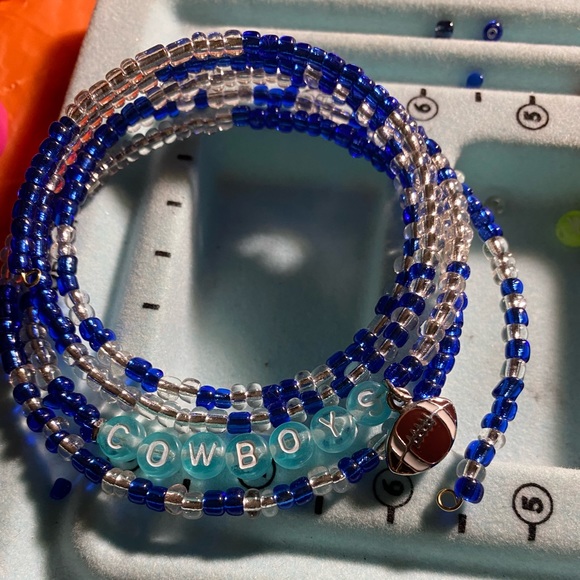 Handmade assortment of colors memory bracelet - Picture 1 of 2